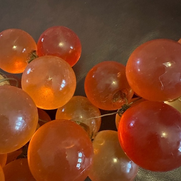 Lucite grape bunch - Picture 6 of 8